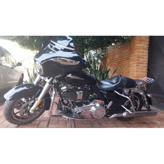 Harley Davidson Street Glide Special