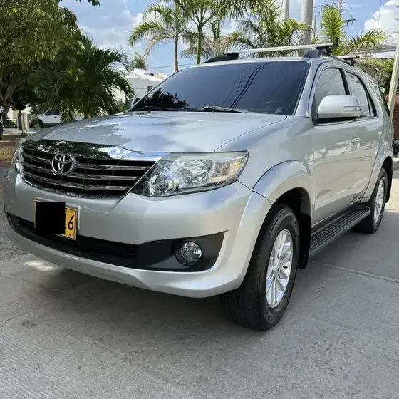 Toyota Fortuner 2012 2.7l 4x2