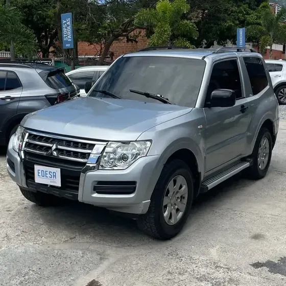Mitsubishi Montero 2016 3.5 Hard Top