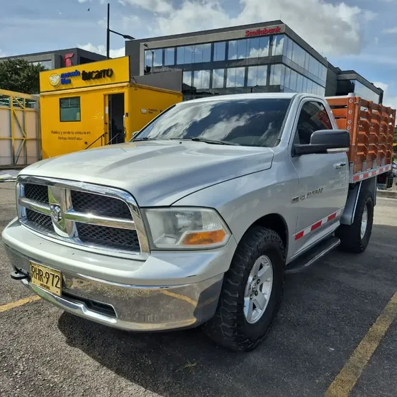 Dodge Ram 2011 5.7 1500 4x4 Estacas At