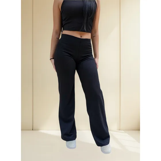 Pantalon Ancho En Color Negro