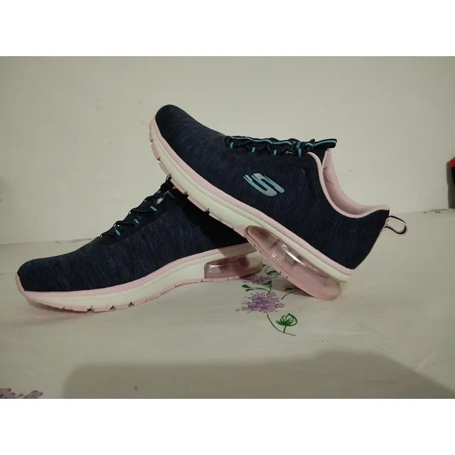 Zapatos Skechers. Dama