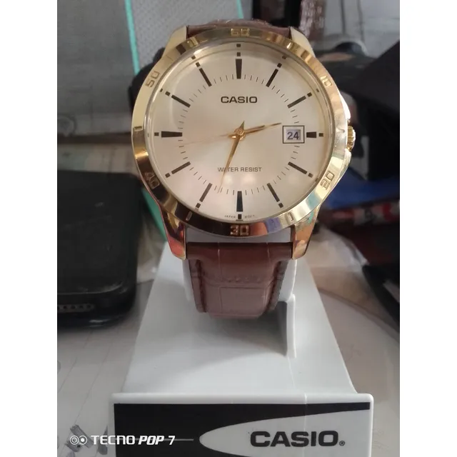 Casio Analogo Correa De Cuero Bisel Dorado