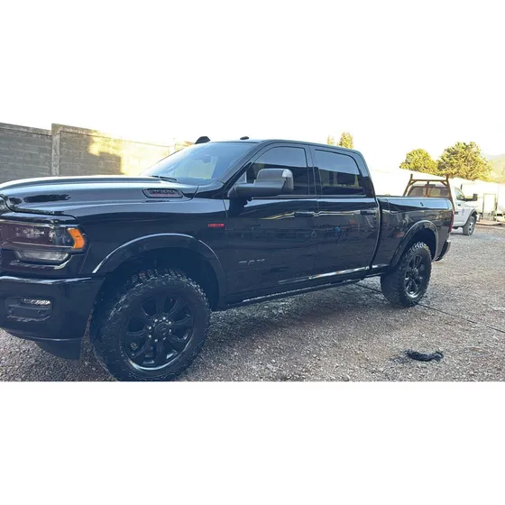 Dodge Ram 2500 Ram 2500 Limited Hd 6.4l 8 A/t