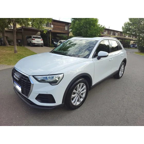 Audi Q3 1.4 35tfsi 150 Cv