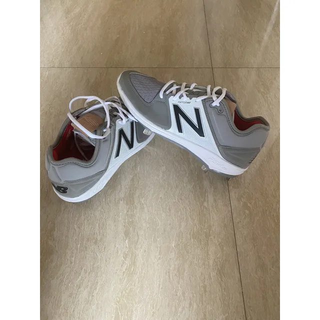 Ganchos De Béisbol Adulto New Balance