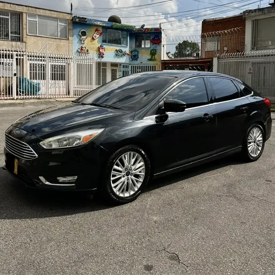 Ford Focus 2015 2.0 Titanium