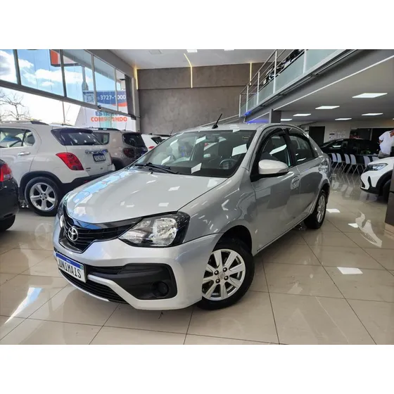 Toyota Etios 1.5 X Plus Sedan 16v Flex 4p Automático