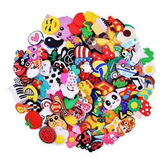 Pacote Com 100 Pingentes Sapatos Para Crocs Pvc Cartoon Pacote Com 100 Pingentes Sapatos Para Crocs Pvc Cartoon