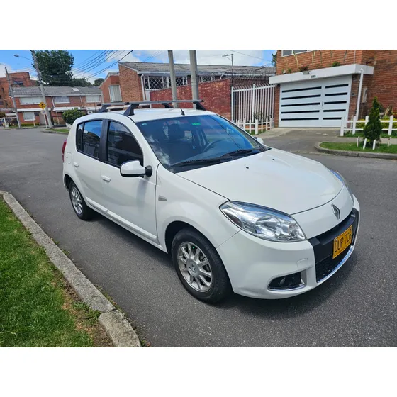 Renault Sandero 1.6 Dynamique 110 Hp