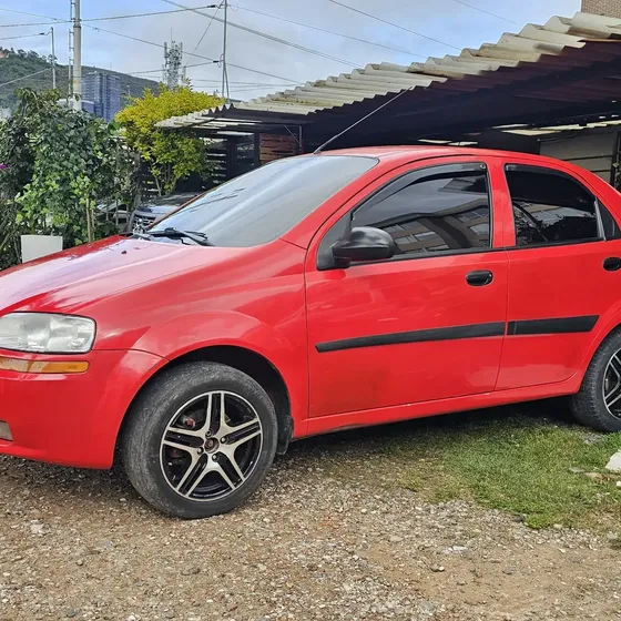Chevrolet Aveo 2013 1.5 Family