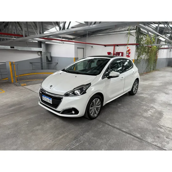 Peugeot 208 1.6 Feline Tiptronic