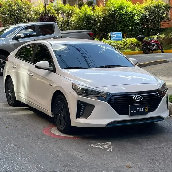 Hyundai Ioniq 2019 Limited 1.6 Híbrido Único Dueño Automático