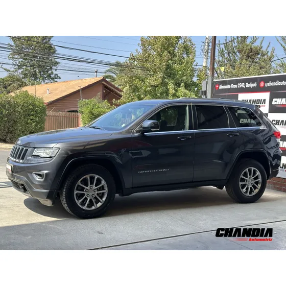 Jeep Grand Cherokee 3.6 Laredo 4x2 At