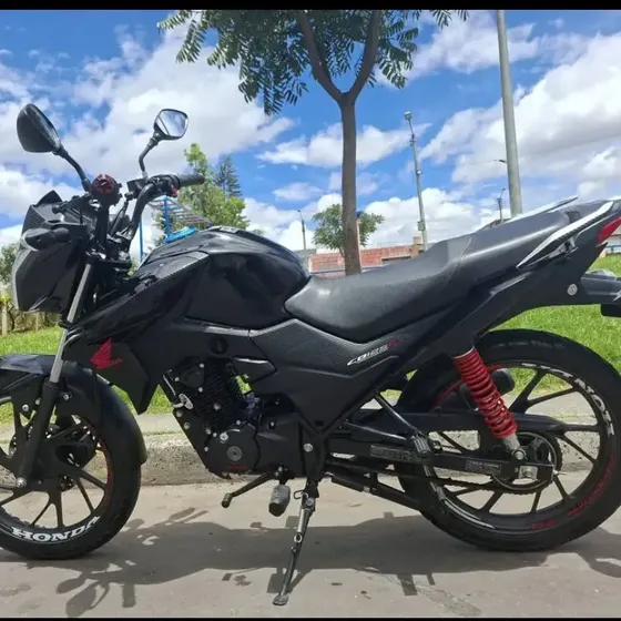  Honda Cb125f E3  Modelo: 2022 Kilometraje: 13.600 M