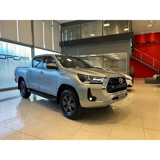 Toyota Hilux Pick-up 2.8 Cd Srv 204cv 4x4