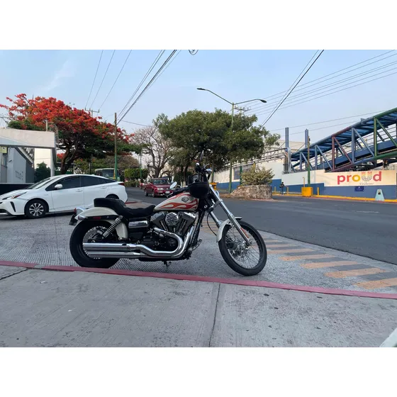 Dyna Wide Glide