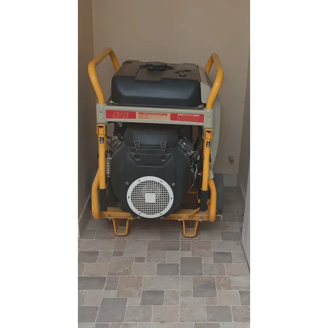 Planta Electrica A Gasolina, Marca Barnes, Xb12000e