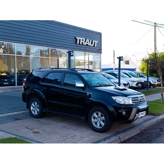Toyota Hilux Sw4 3.0 Srv Cuero I 171cv 4x4 5at