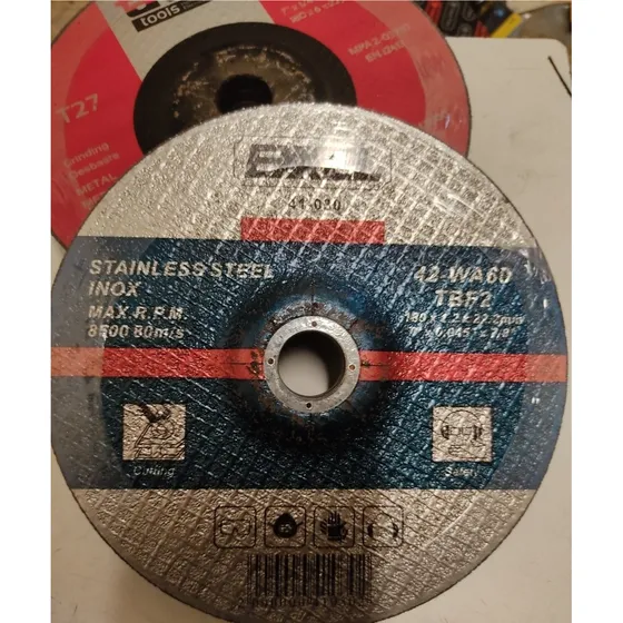 Discos De Esmerilar De 7  X1/4x7/8 Rpm8600 Metal