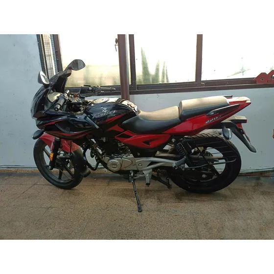 Rouser 220f Original 100% Único Dueño.