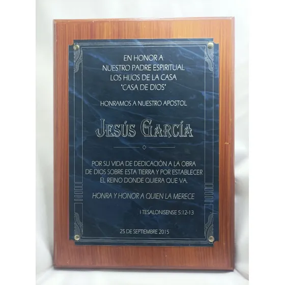 Elaboración De Placas Grabadas De Reconocimiento 1005