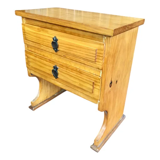 Mesa De Luz Pino Barnizada Cajonera Doble Mesita De Luz