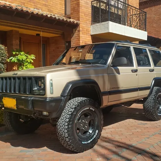 Jeep Cherokee 1998 4.0 Laredo Fl