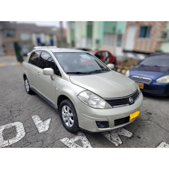 Nissan Tiida 1.8 Comfort