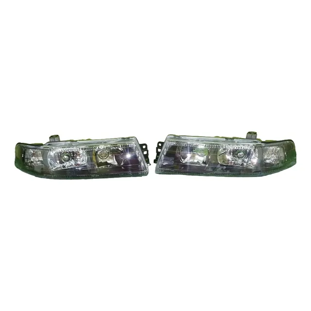 Faro Mitsubishi Signo 2009-2010
