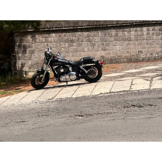 Harley Davidson Dyna Súper Glide 2010 1600cc Todo Pagado