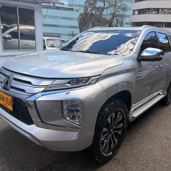 Mitsubishi Montero Sport 2023 2.5