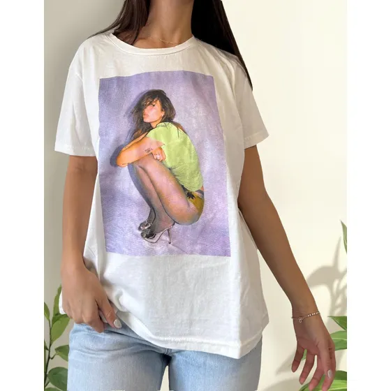 Remera Algodón Estampada Mujer Nylon Dua Lipa