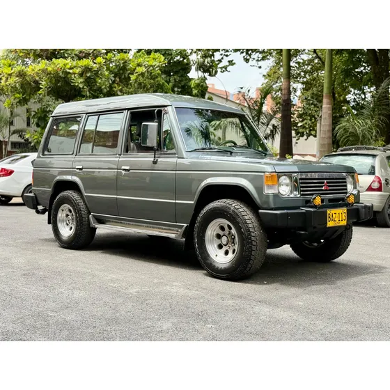 Mitsubishi Montero 2.6 L047 Wagon