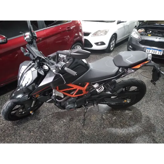 Ktm 390 Duke  Año ; 2024   Excelente Estado !!!!!!!!!!!!!!!