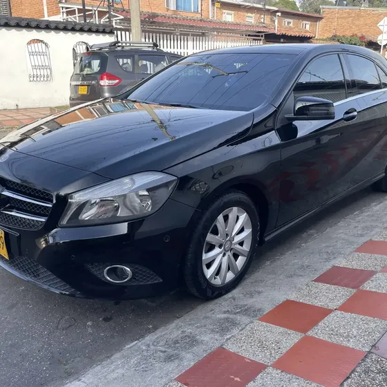 Mercedes-Benz Clase A 2013 1.6 A 200 Automatico
