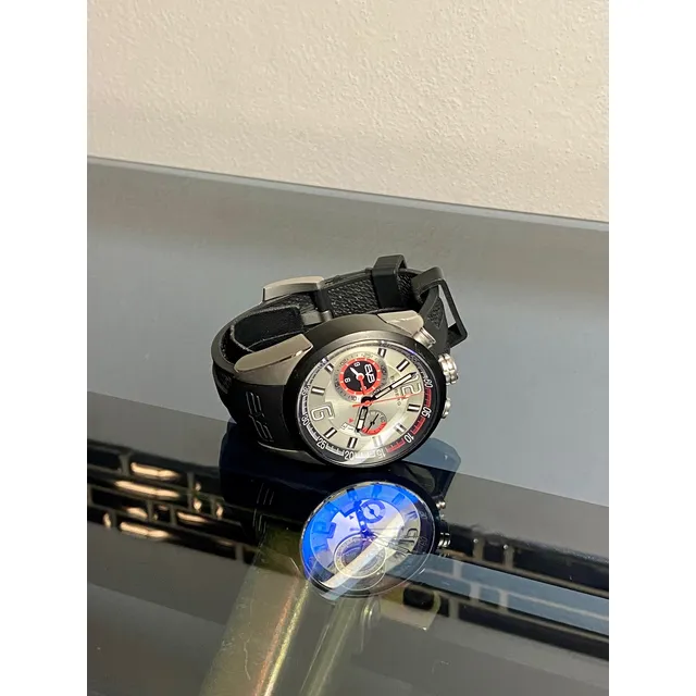 Reloj Bomberg 1968 Cuarzo Con Estuche