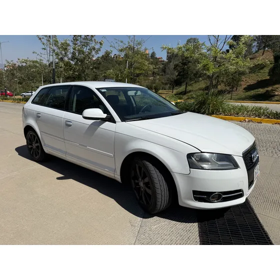 Audi A3 1.4 Ambiente Plus S-tronic Dsg