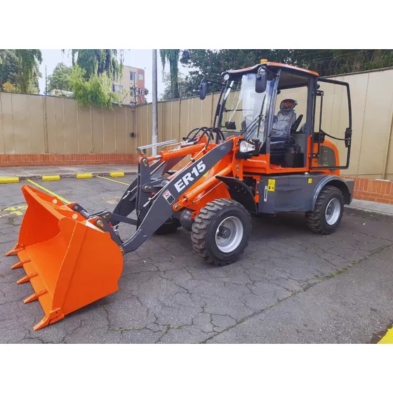 Minicargador Articulado Everun Er15