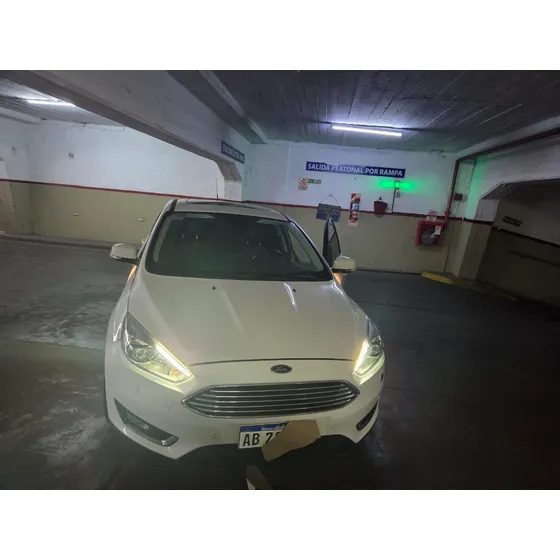 Ford Focus Iii 2.0 Titanium At6