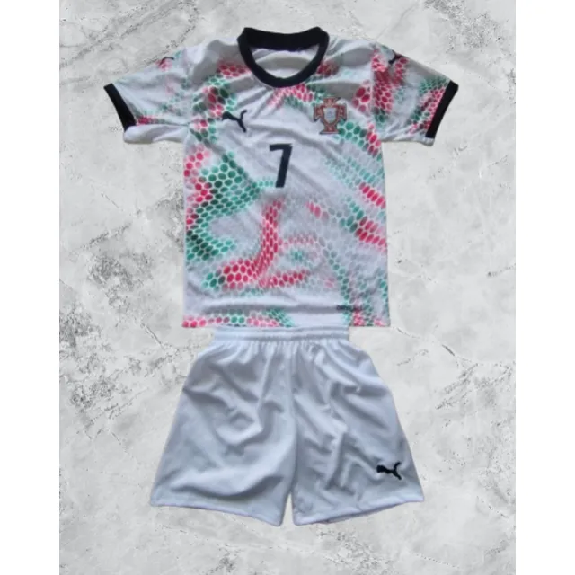 Nuevo Uniforme De Selección Portugal Cristiano Ronaldo # 7.