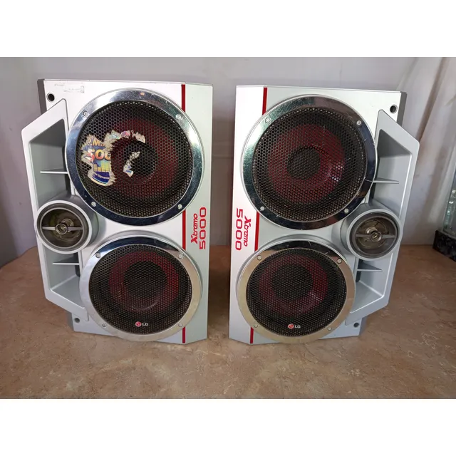 Módular Par De Bocinas Lg Ffh-986 Xtremo 5000 400 W 6 Ohms Gris Plata 400 W