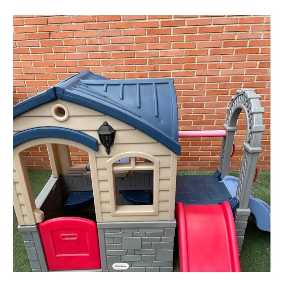 Casa De Juegos Y Picnic 