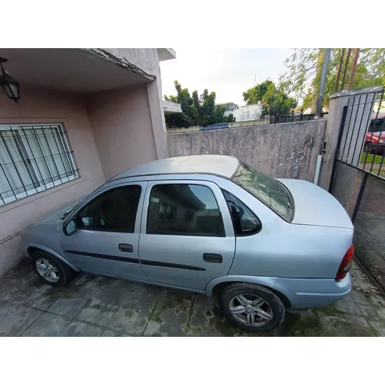 Chevrolet Corsa Classic 1.6 Gl Aa Dh