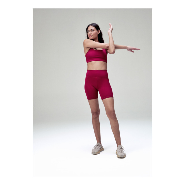 Bermuda Esportiva Básica Feminina Hering Sports Bermuda Esportiva Básica Feminina Hering Sports