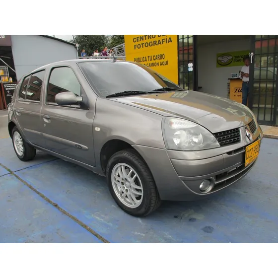 Renault Clio Dynamique 1600cc Mt Aa