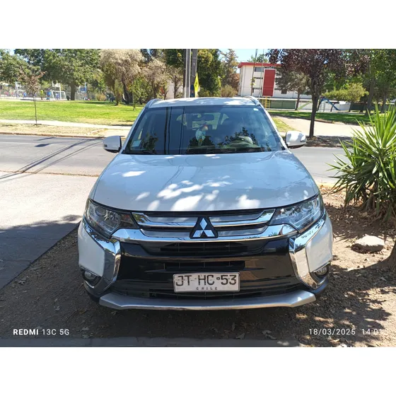 Mitsubishi Outlander 4x2