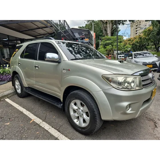 Toyota Fortuner 3.0 Diesel