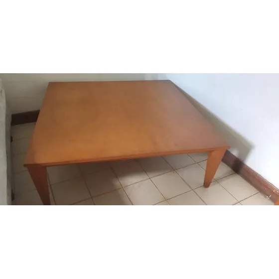 Excelente Mesa De Madera Cerezo