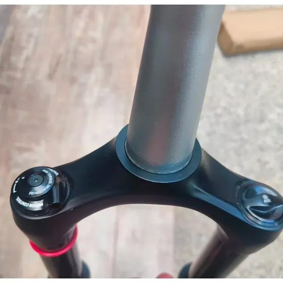 Horquilla Reba De 120 Mm, Rodado 29 . Boost Negro